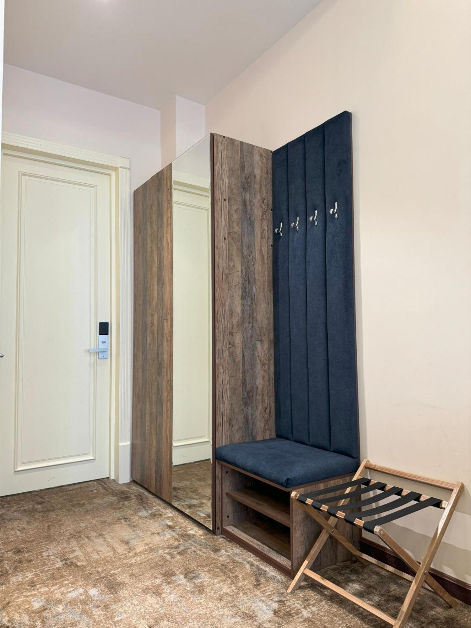 Garnet Hotel Ташкент Екстериор снимка
