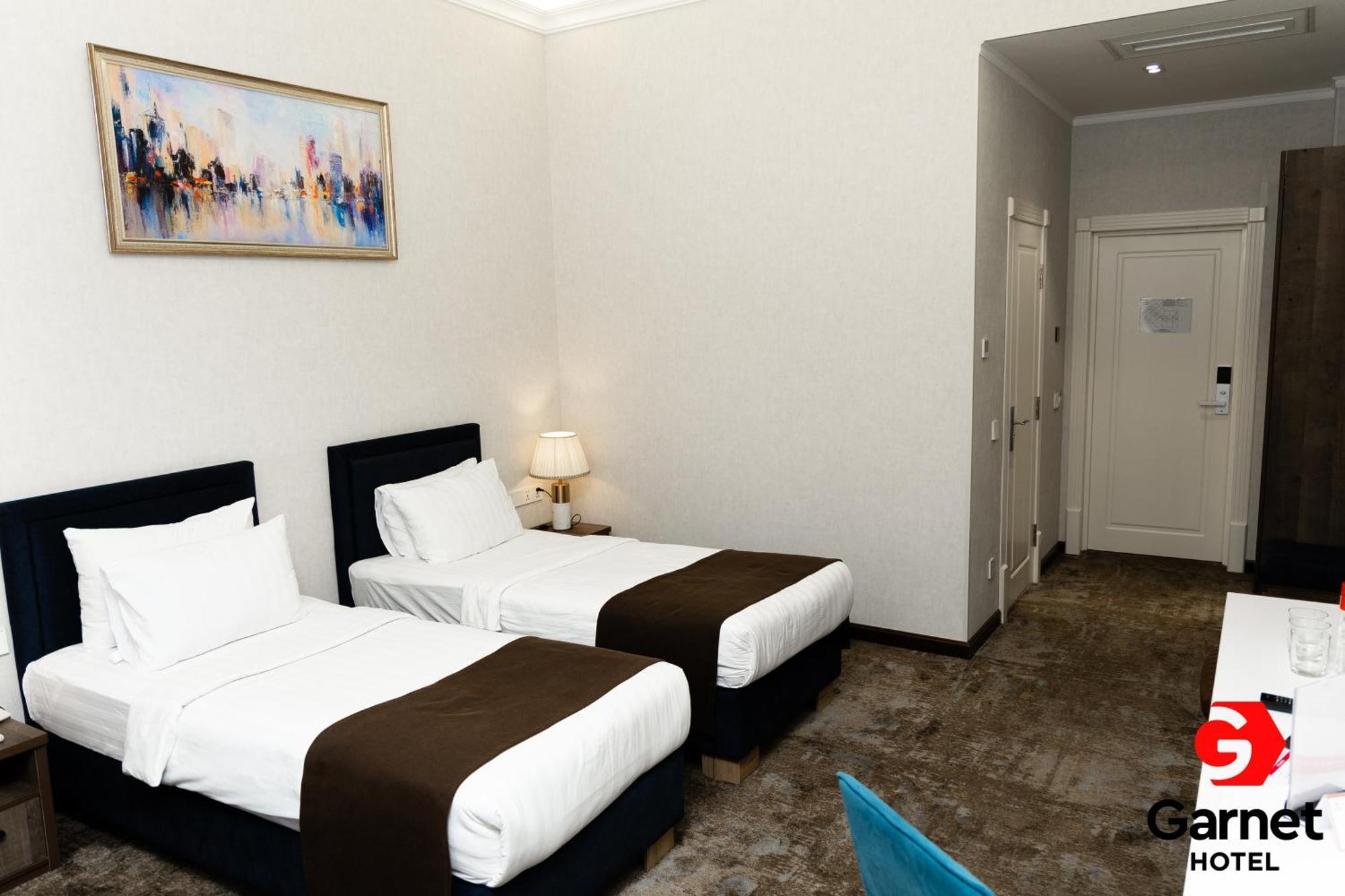 Garnet Hotel Ташкент Екстериор снимка