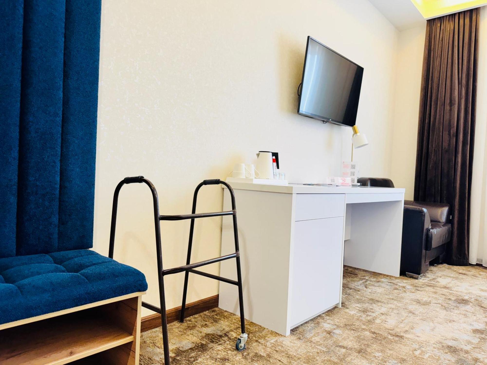 Garnet Hotel Ташкент Екстериор снимка